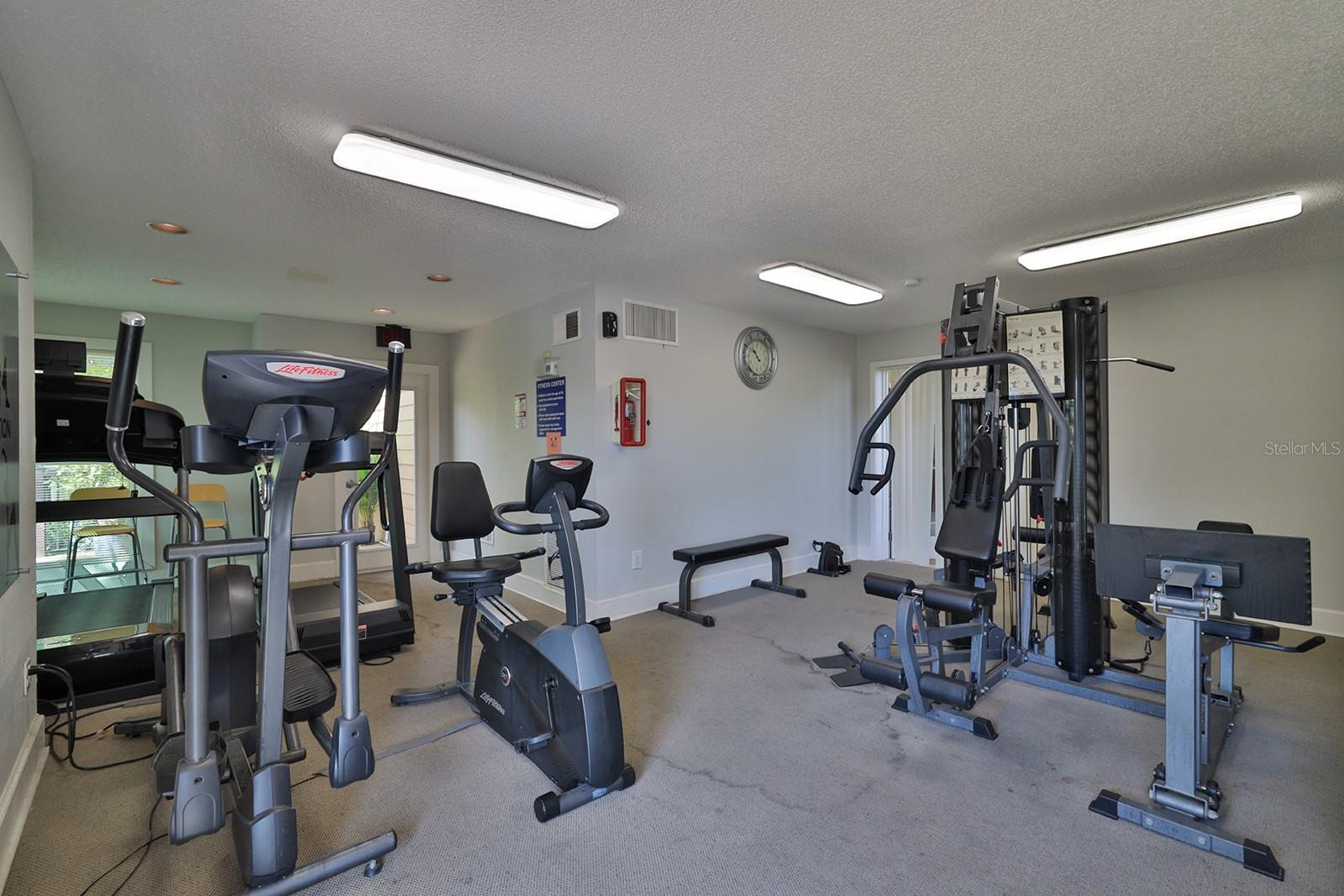 Image 37 of 38 For 1401 Palmetto Avenue 402
