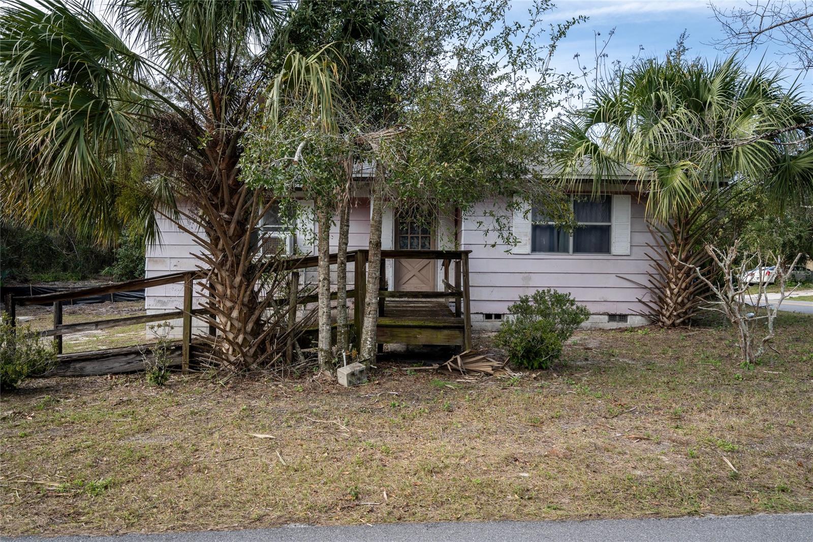 Details for 1502 Carver  , DELAND, FL 32720