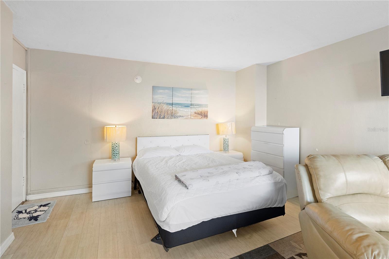 Image 13 of 23 For 1233 Atlantic Avenue 2270
