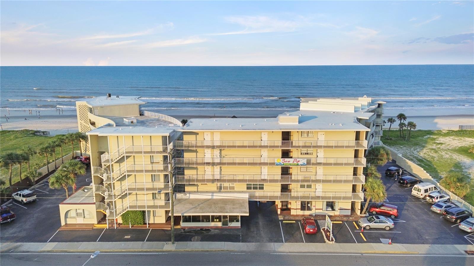 Image 2 of 23 For 1233 Atlantic Avenue 2270