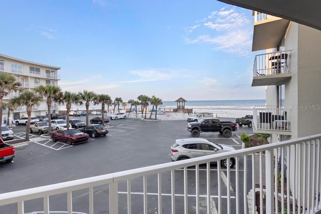 Image 4 of 23 For 1233 Atlantic Avenue 2270