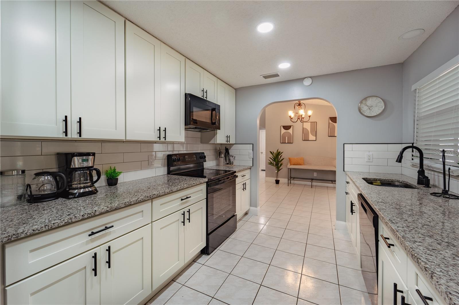 Image 12 of 33 For 1020 Hanford Drive