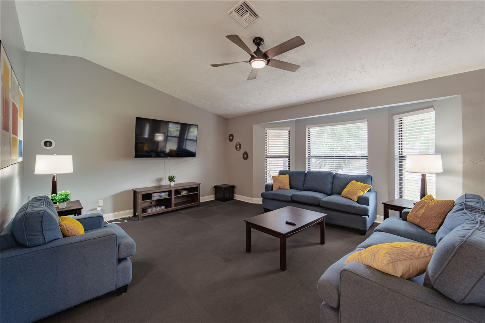 Image 9 of 33 For 1020 Hanford Drive