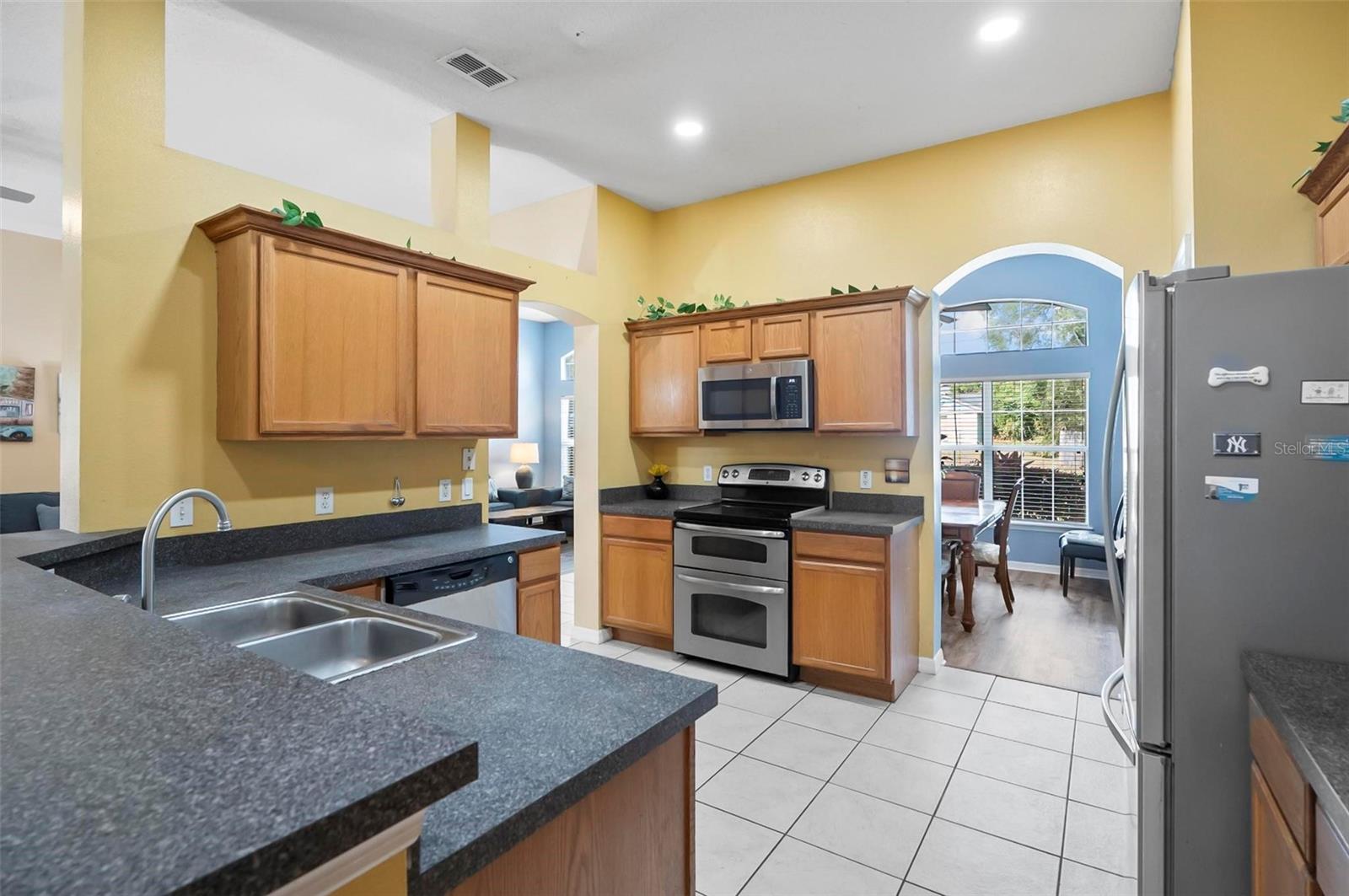 Image 16 of 50 For 2063 Killinger Street
