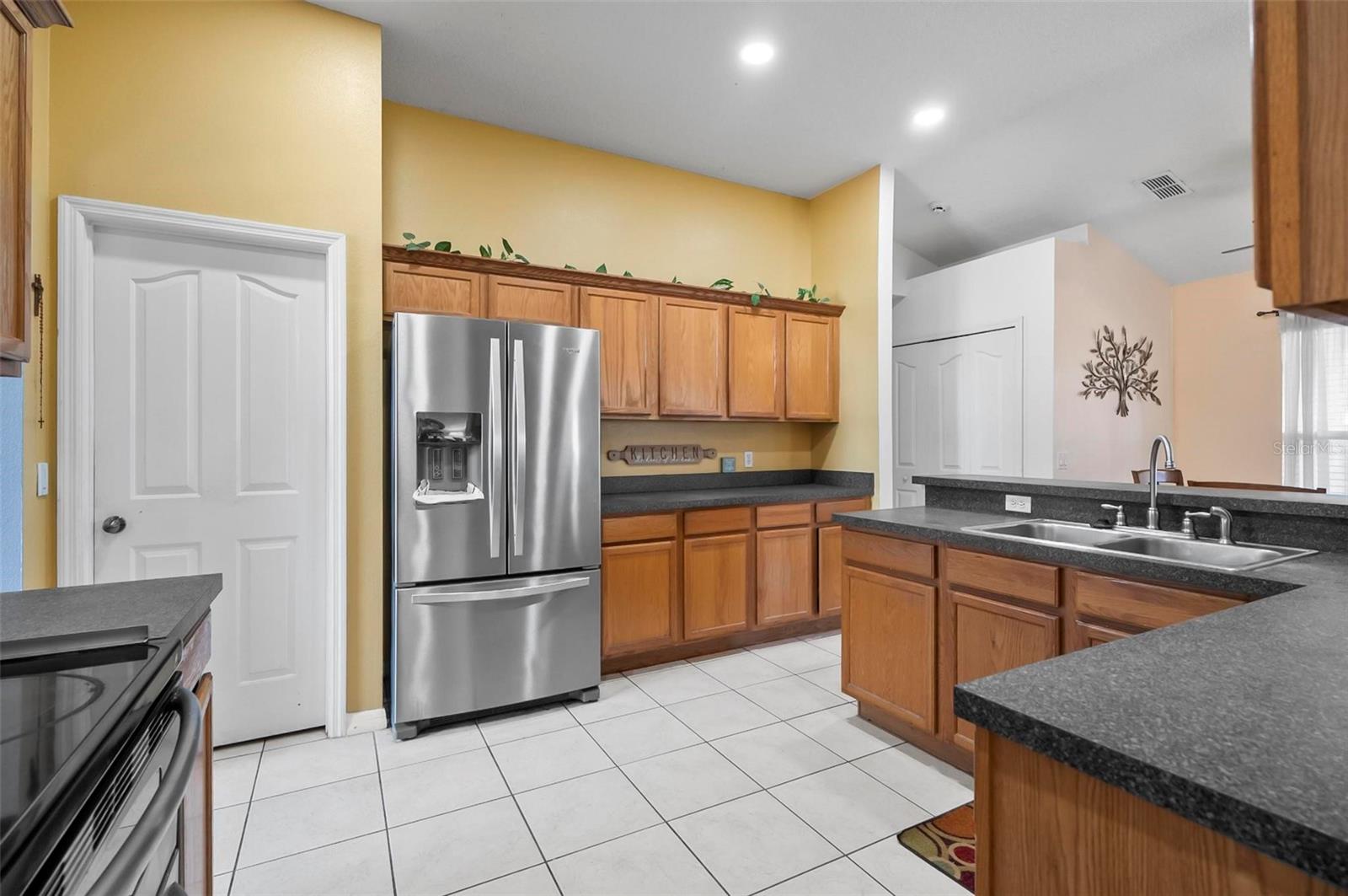 Image 21 of 50 For 2063 Killinger Street