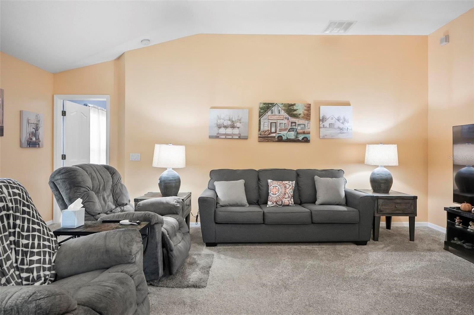 Image 22 of 50 For 2063 Killinger Street