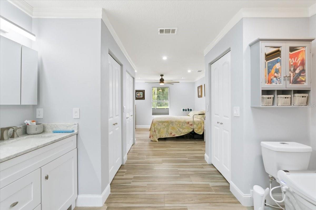 Image 25 of 39 For 4805 Valdine Avenue