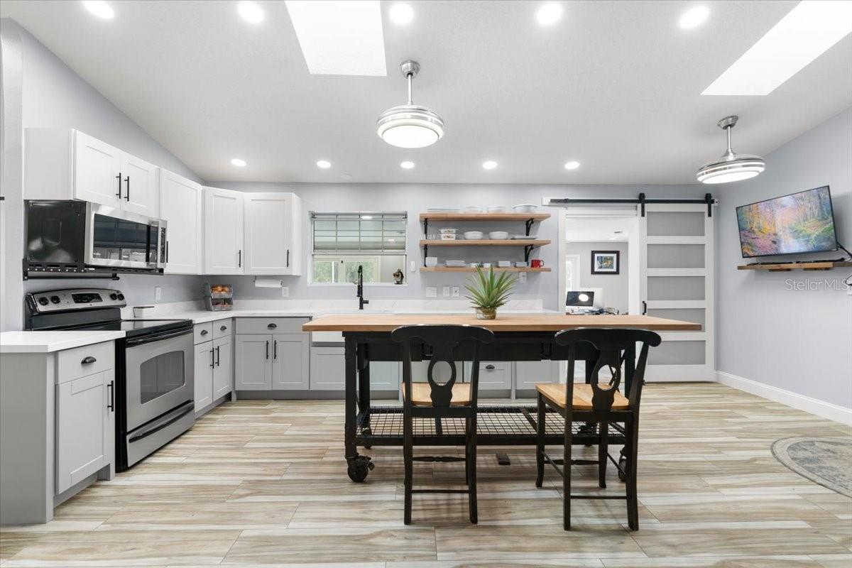 Image 30 of 39 For 4805 Valdine Avenue