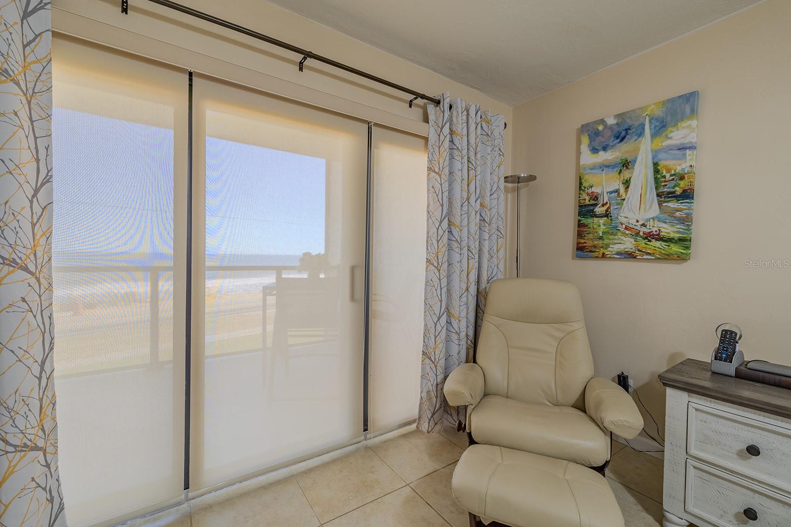 Image 31 of 43 For 2600 Ocean Shore Boulevard 209