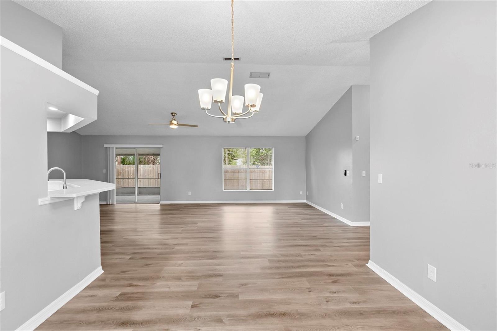 Image 9 of 40 For 2730 Woodland Drive