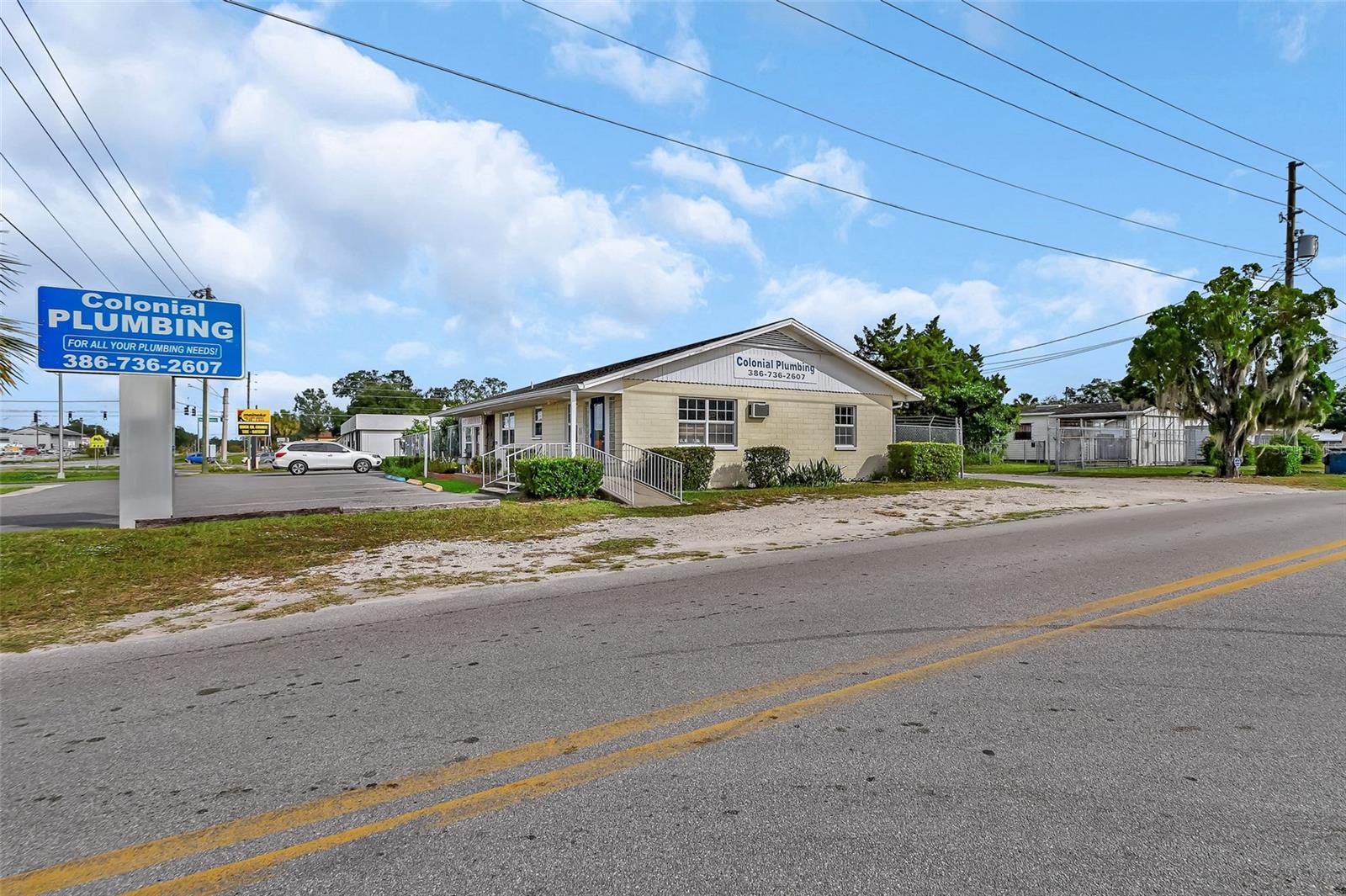 Image 2 of 24 For 1319 Woodland Boulevard