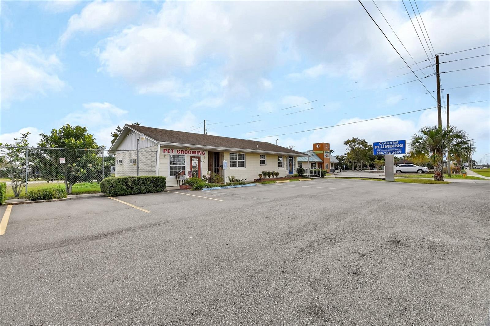 Image 4 of 24 For 1319 Woodland Boulevard