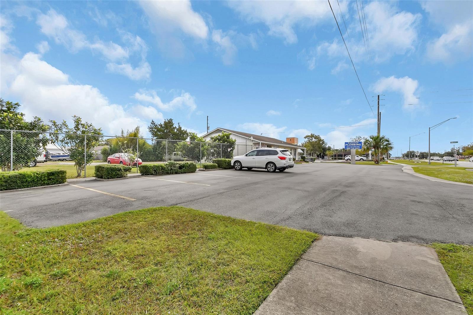 Image 6 of 24 For 1319 Woodland Boulevard