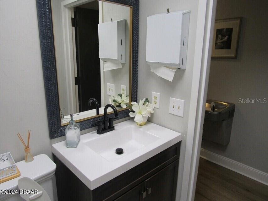 Image 18 of 22 For 595 Granada Boulevard 70