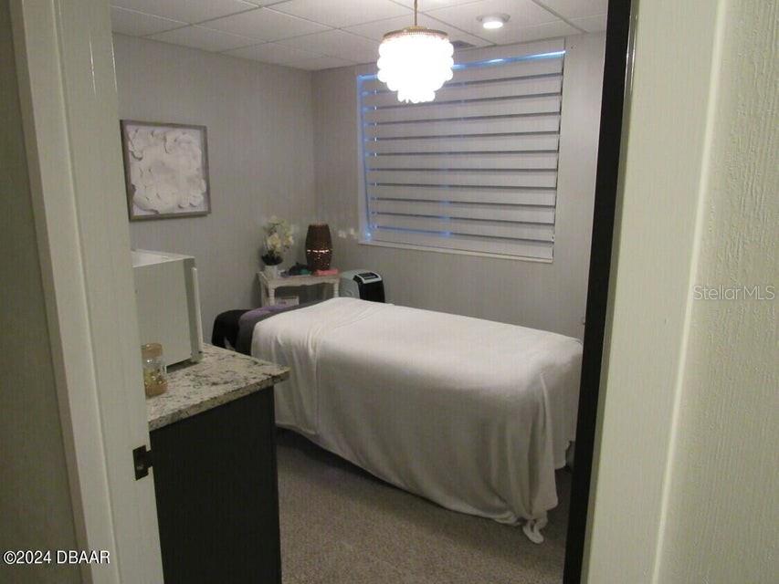 Image 7 of 22 For 595 Granada Boulevard 70