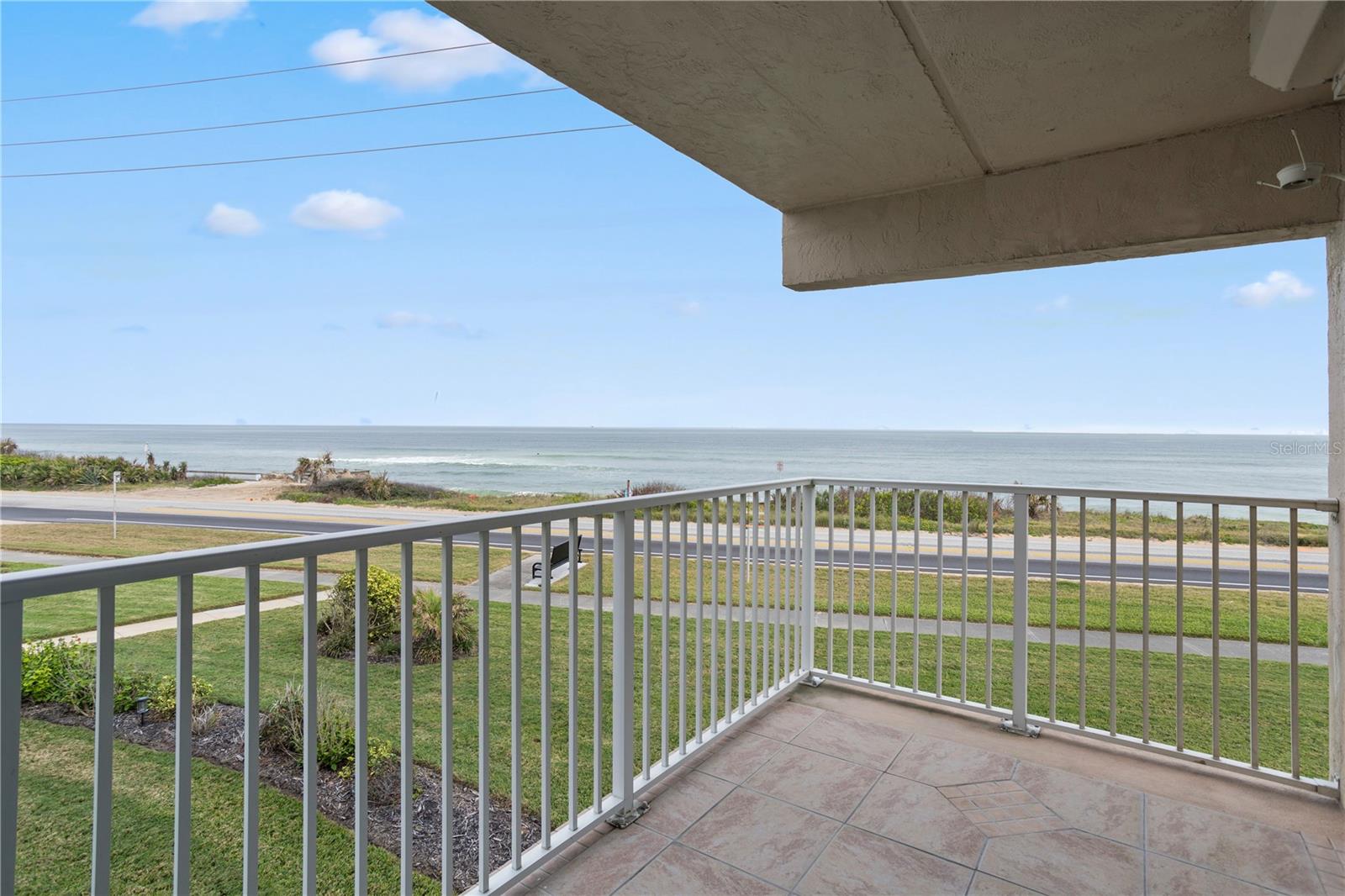 Image 4 of 62 For 2294 Ocean Shore Boulevard 201