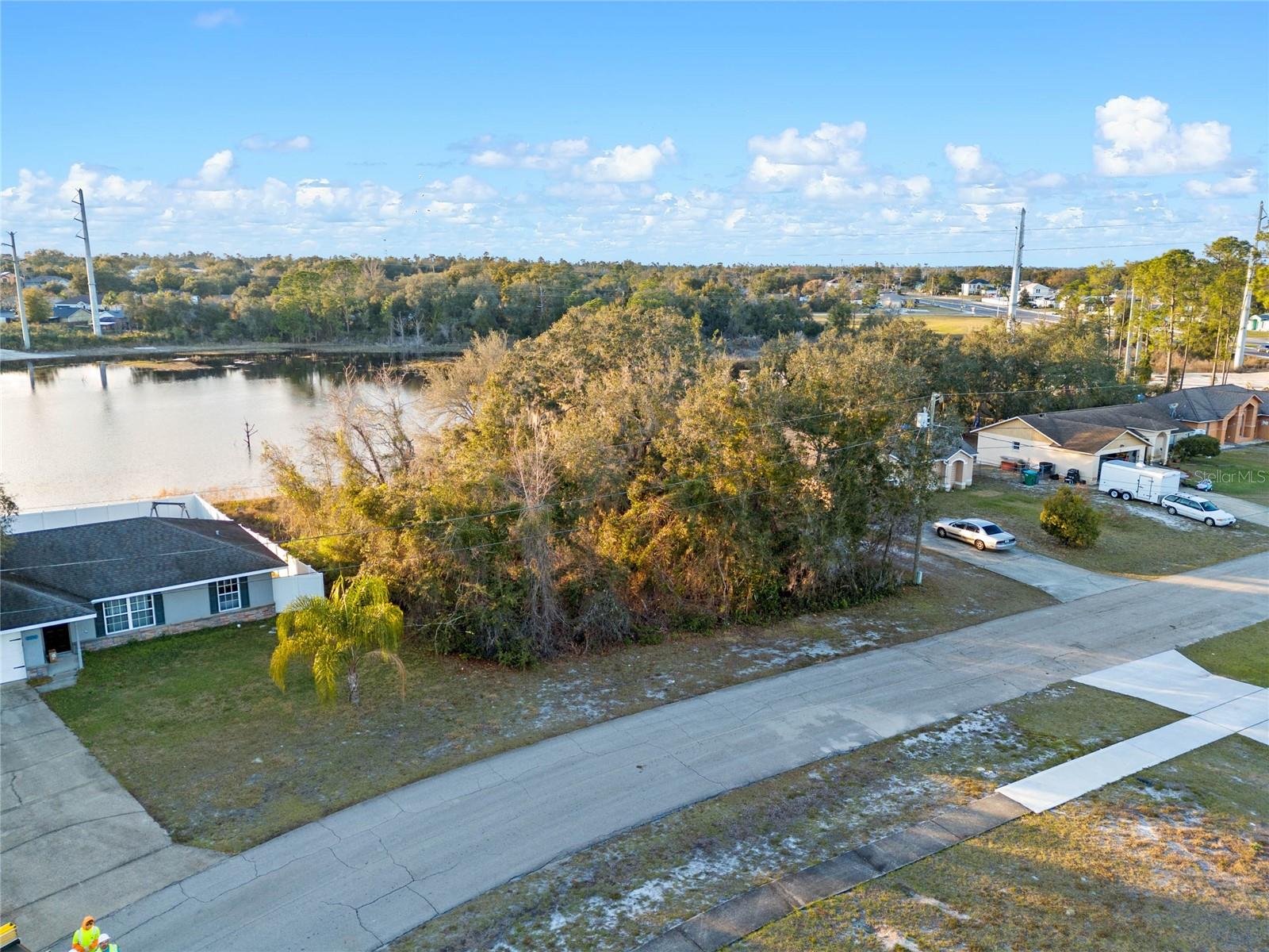 Image 6 of 26 For 2599 Hillview Circle