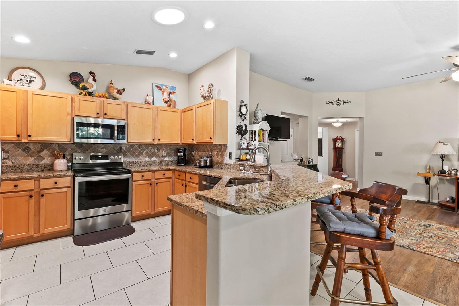 Image 10 of 34 For 52 Leidel Drive