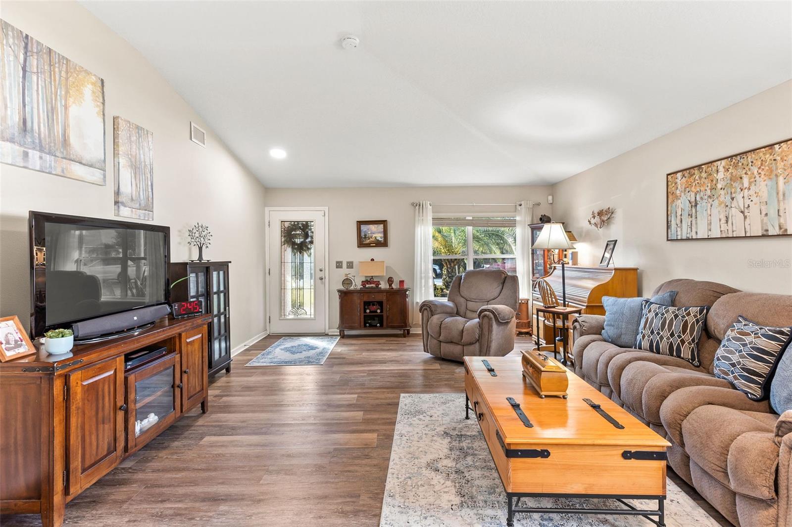 Image 6 of 34 For 52 Leidel Drive