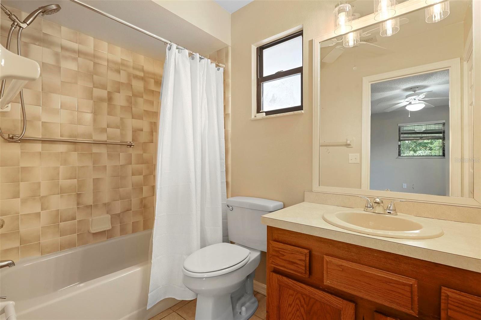 Image 15 of 24 For 903 Crescent Parkway
