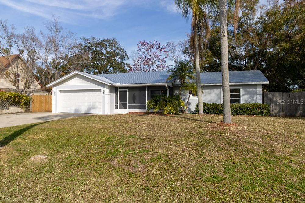 Image 16 of 17 For 2709 Queen Palm Drive