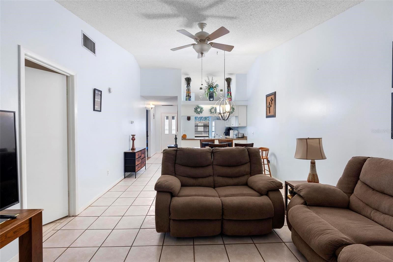 Image 14 of 31 For 245 Terrace Hill Boulevard 1e
