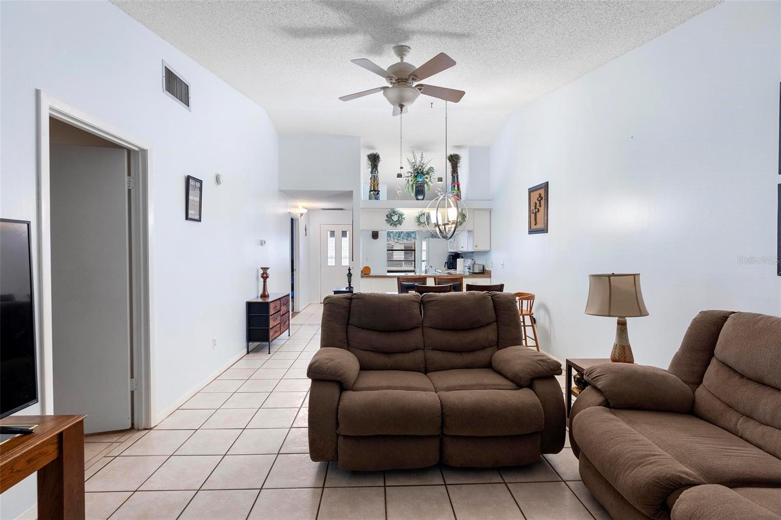 Image 15 of 31 For 245 Terrace Hill Boulevard 1e