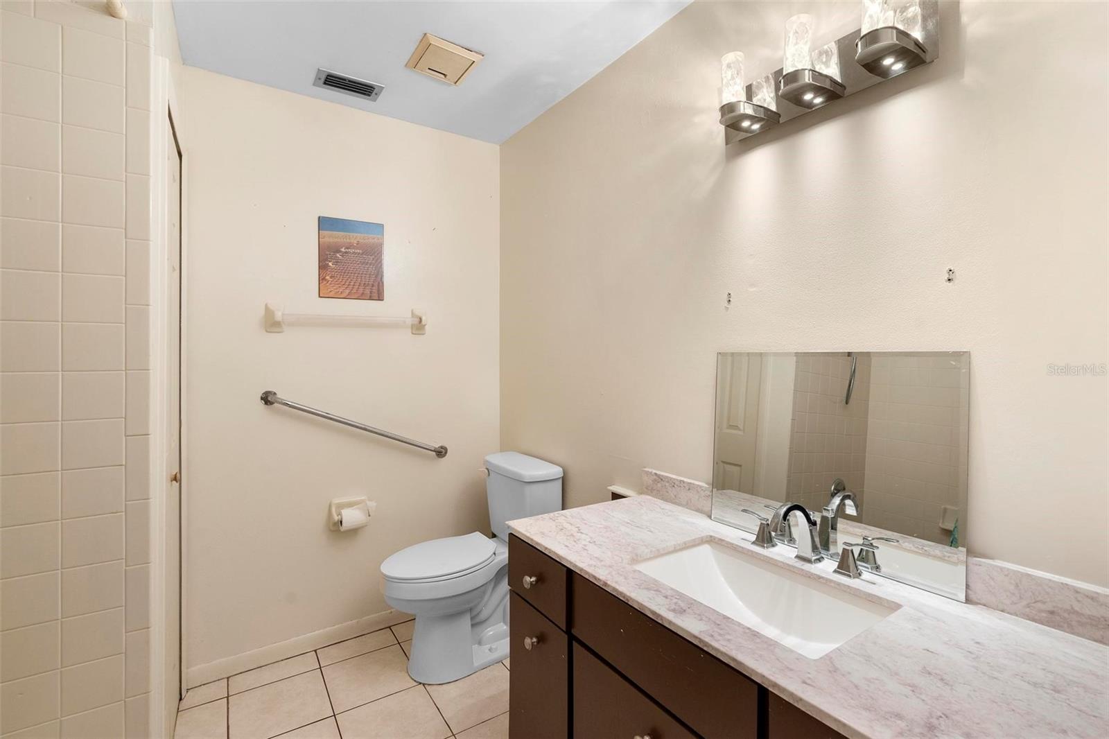 Image 20 of 31 For 245 Terrace Hill Boulevard 1e