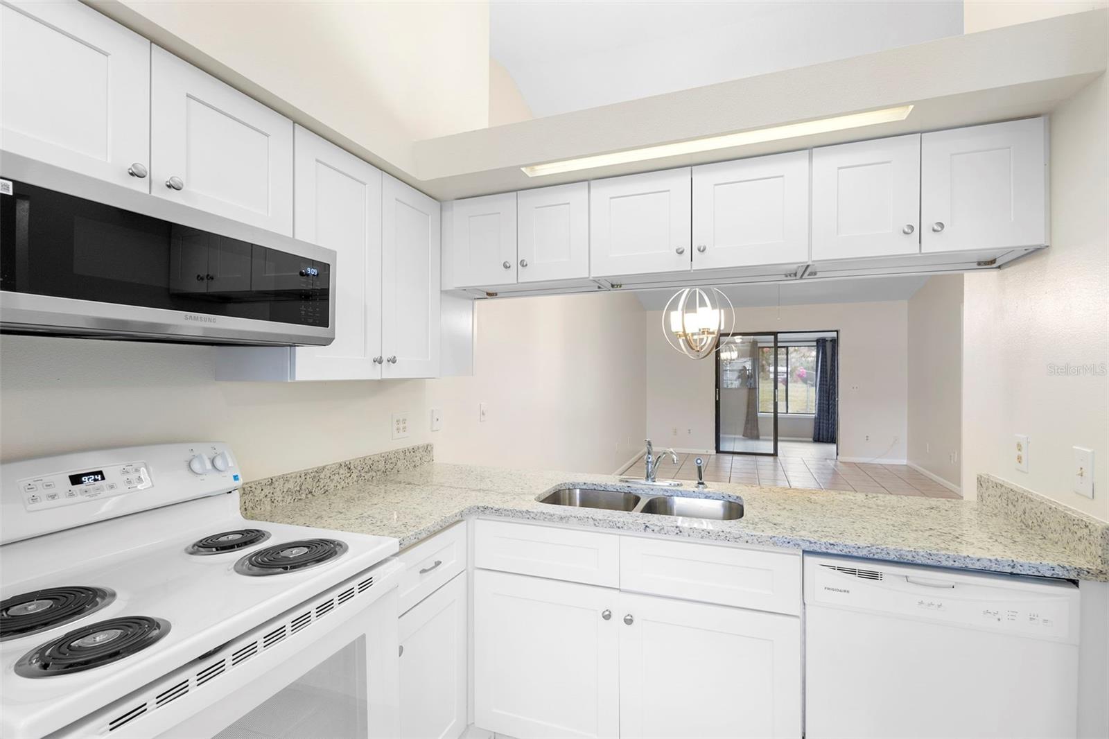 Image 6 of 31 For 245 Terrace Hill Boulevard 1e