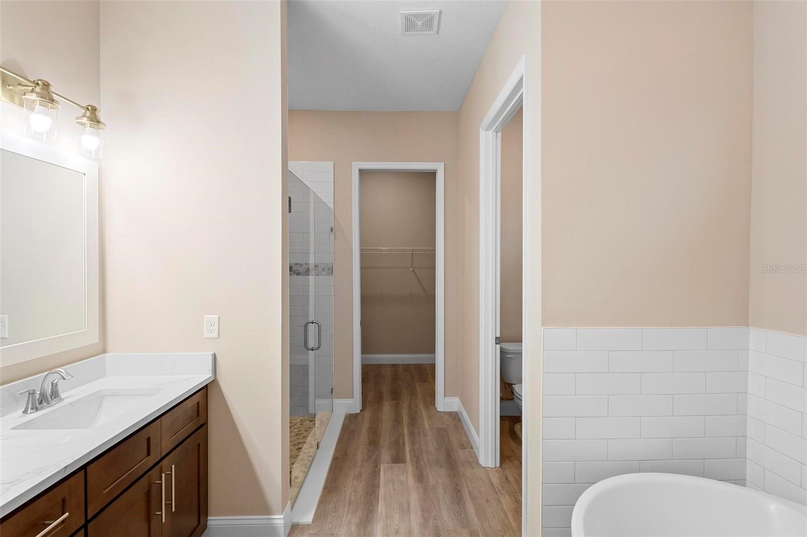 Image 33 of 52 For 177 Rosedale Drive