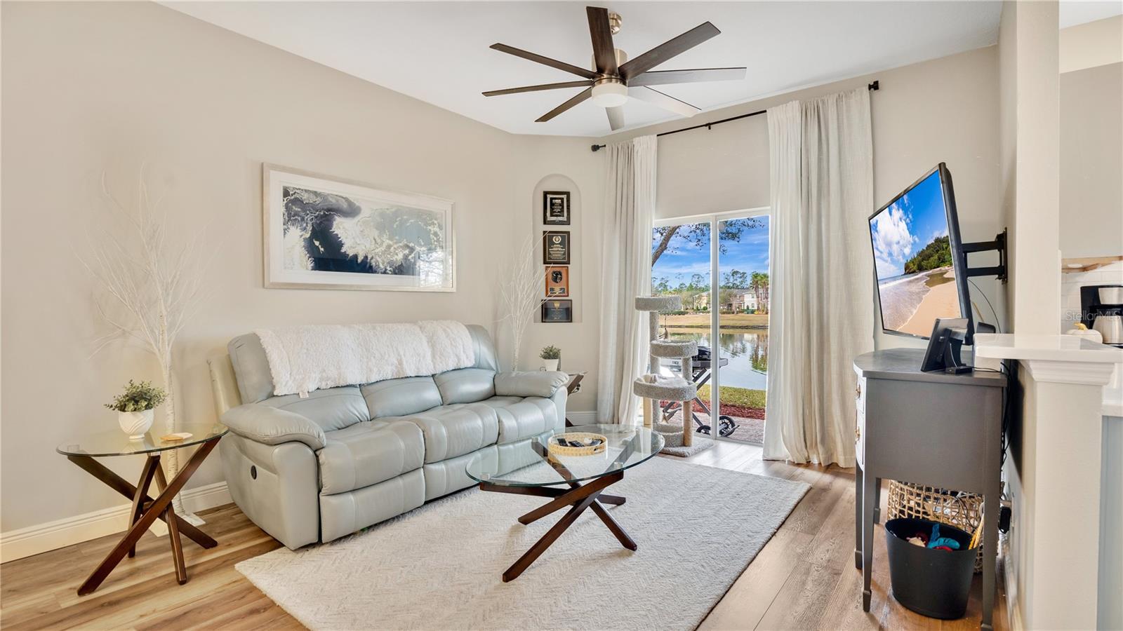 Image 6 of 21 For 221 Aston Grande Drive