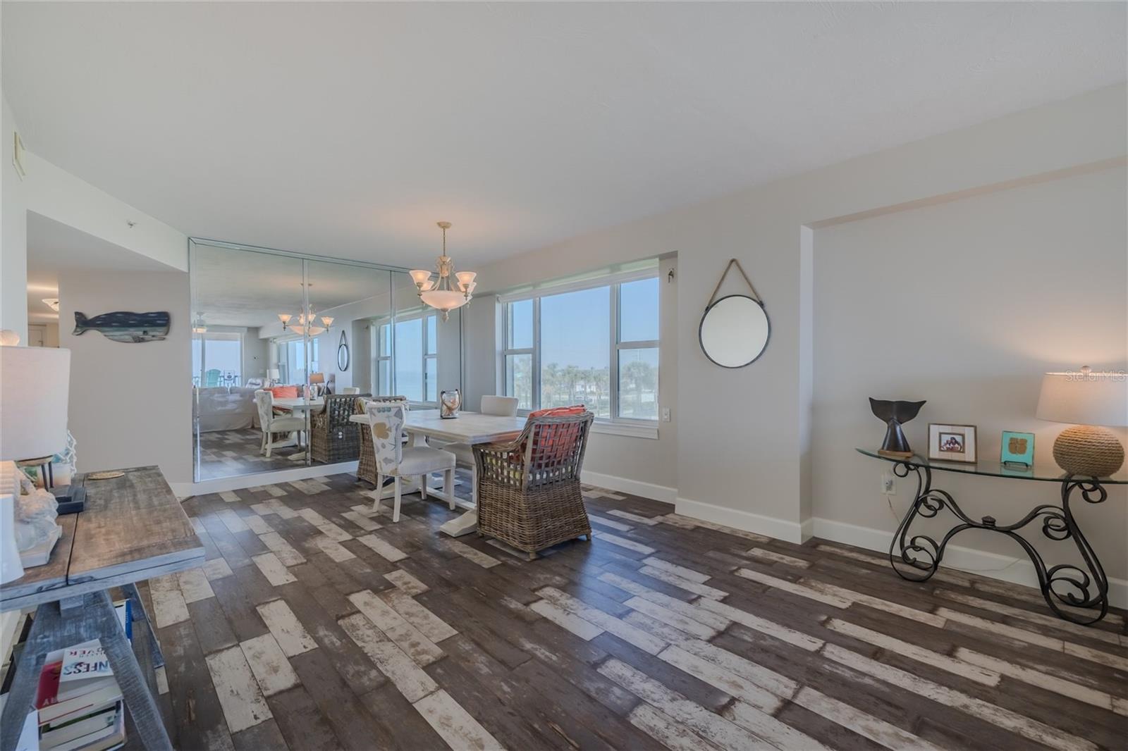 Image 6 of 51 For 4631 Atlantic Avenue S 8201