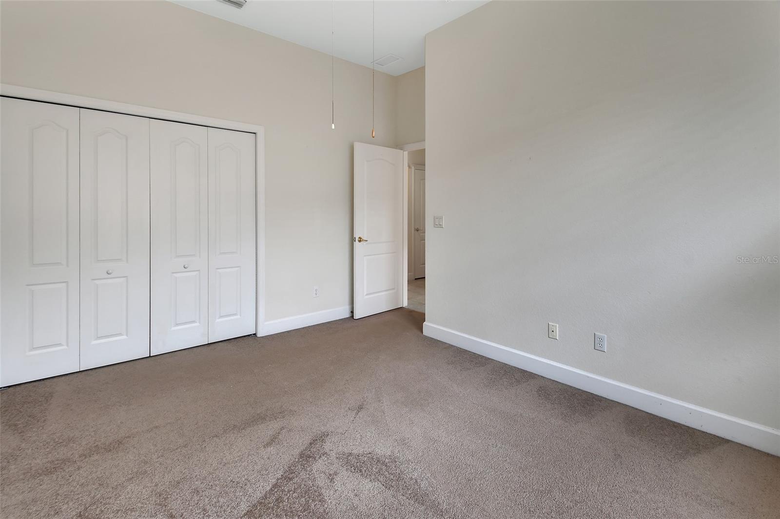 Image 23 of 42 For 1429 Carlow Circle
