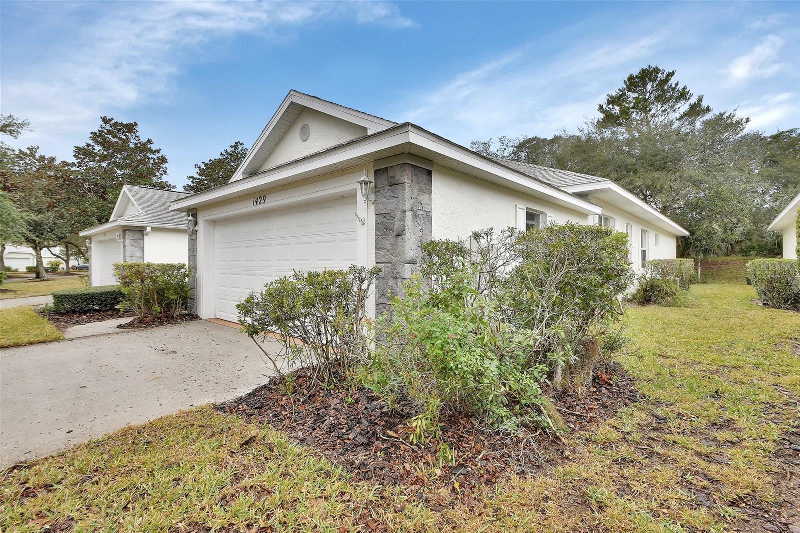 Image 25 of 42 For 1429 Carlow Circle