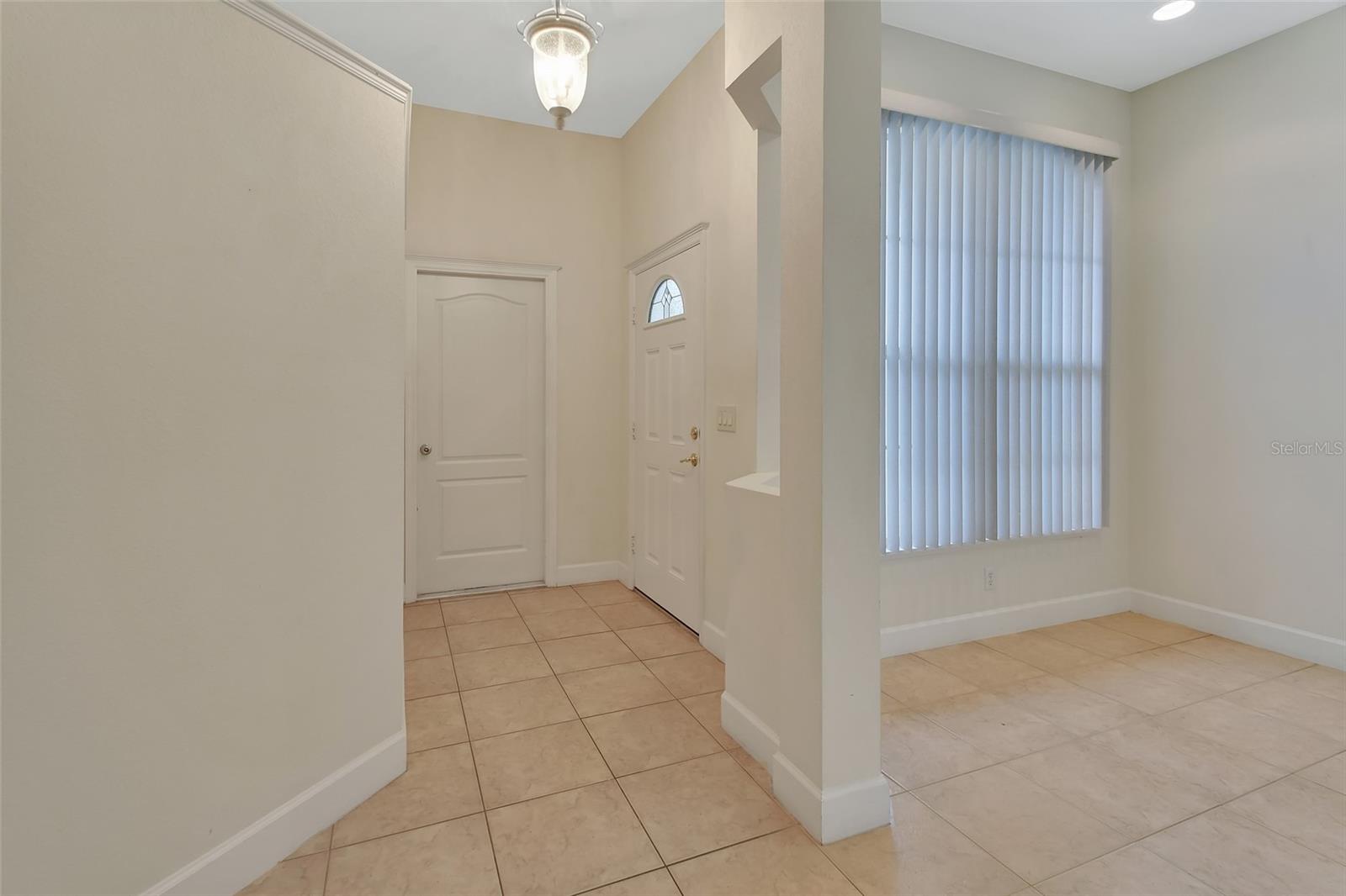 Image 27 of 42 For 1429 Carlow Circle