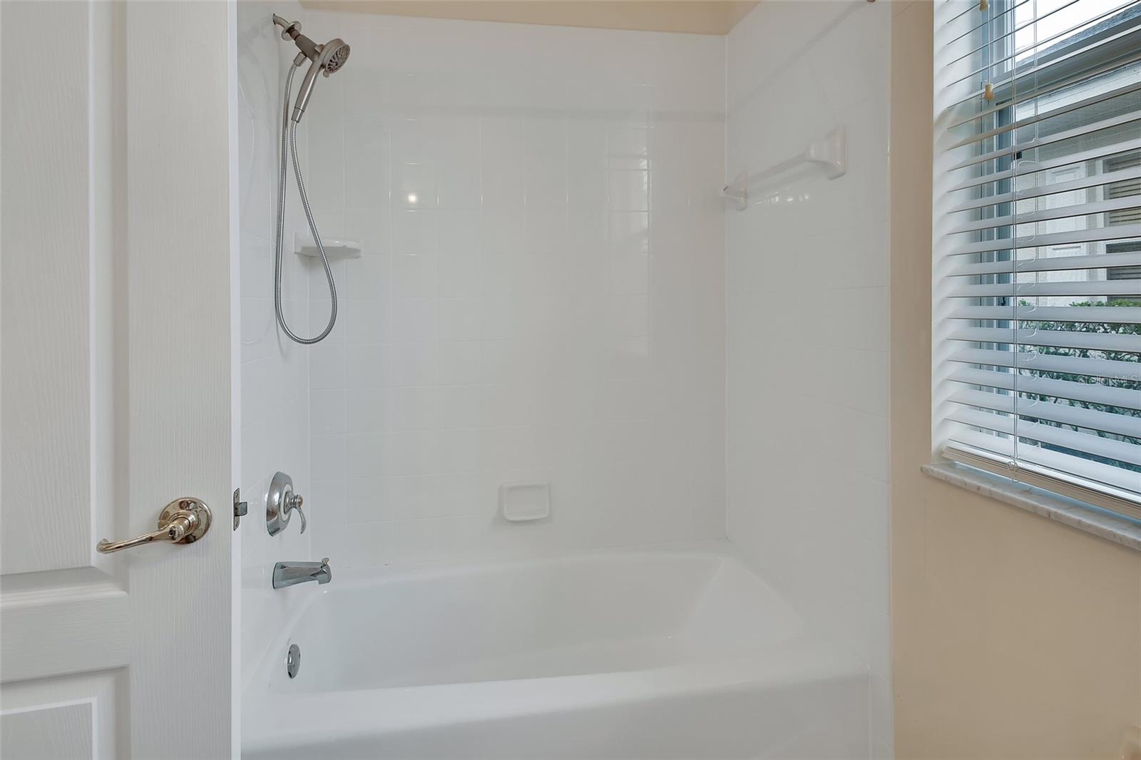 Image 28 of 42 For 1429 Carlow Circle