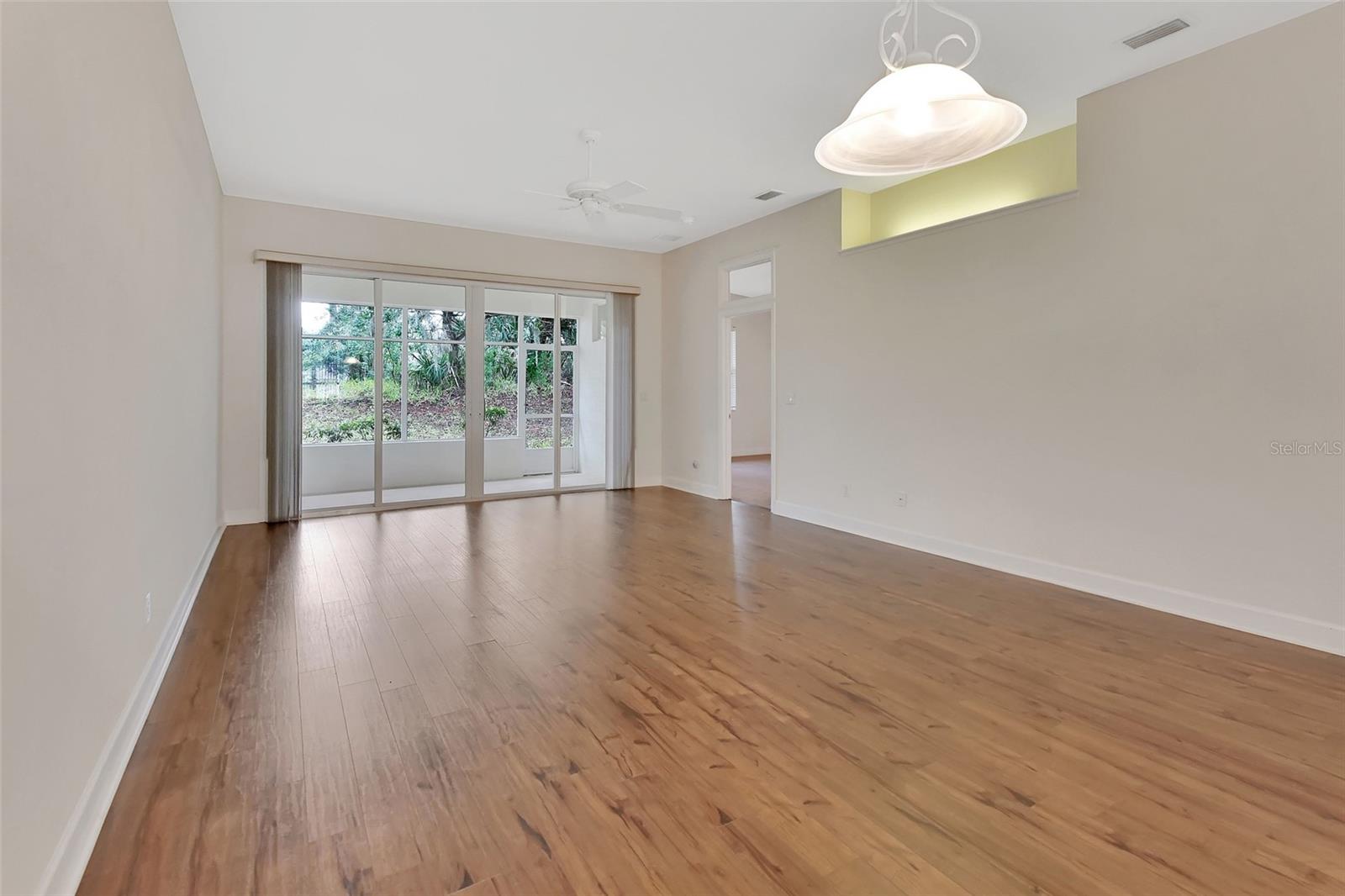 Image 31 of 42 For 1429 Carlow Circle