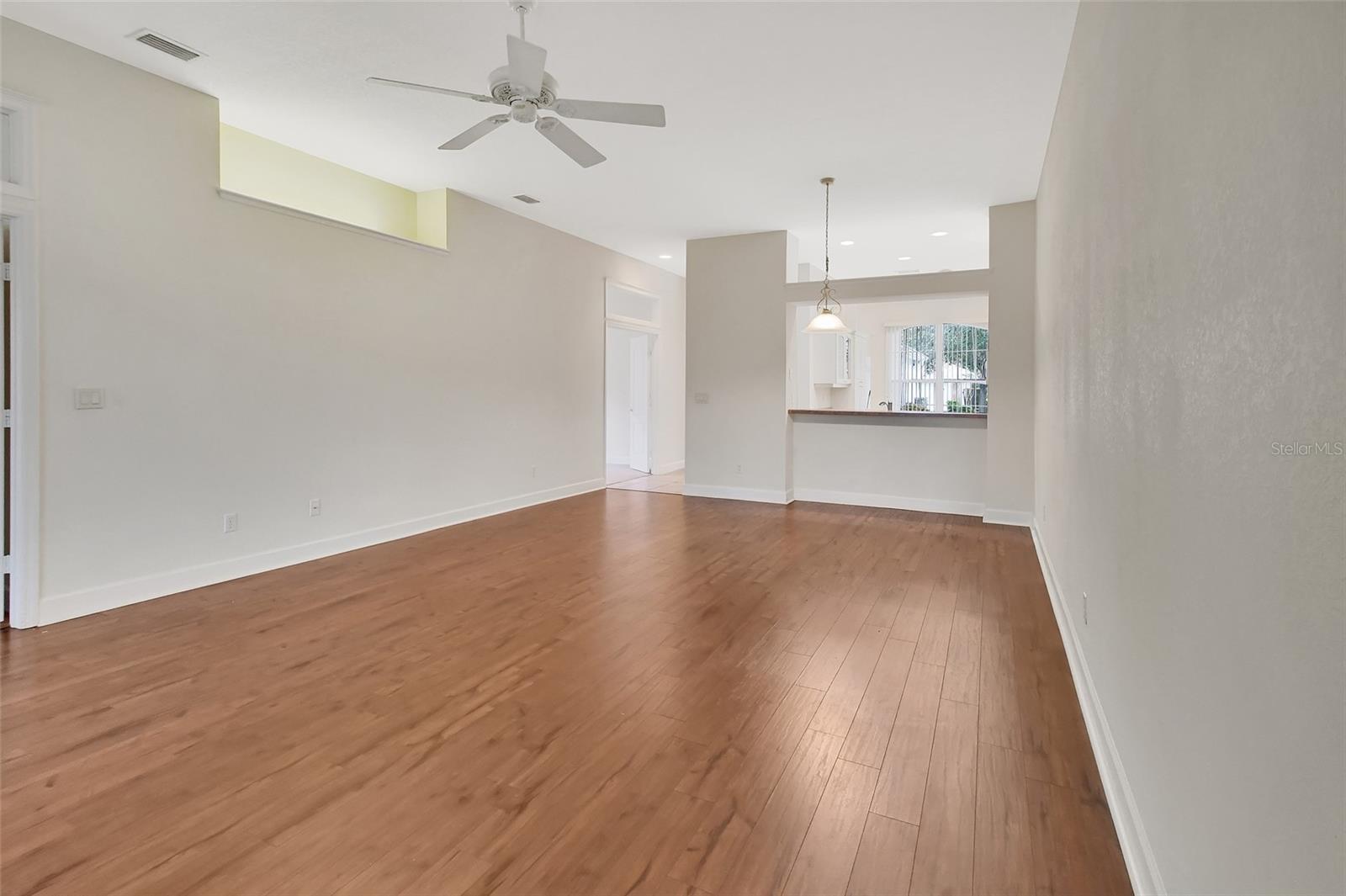 Image 32 of 42 For 1429 Carlow Circle