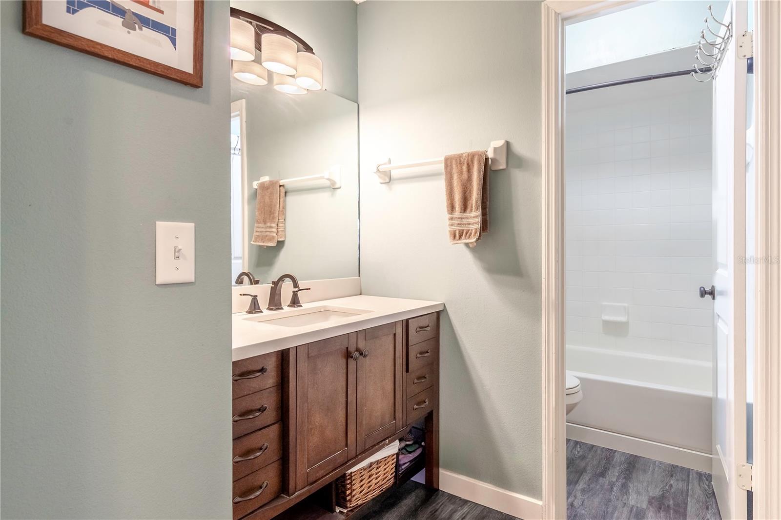 Image 26 of 37 For 2057 Hillview Circle