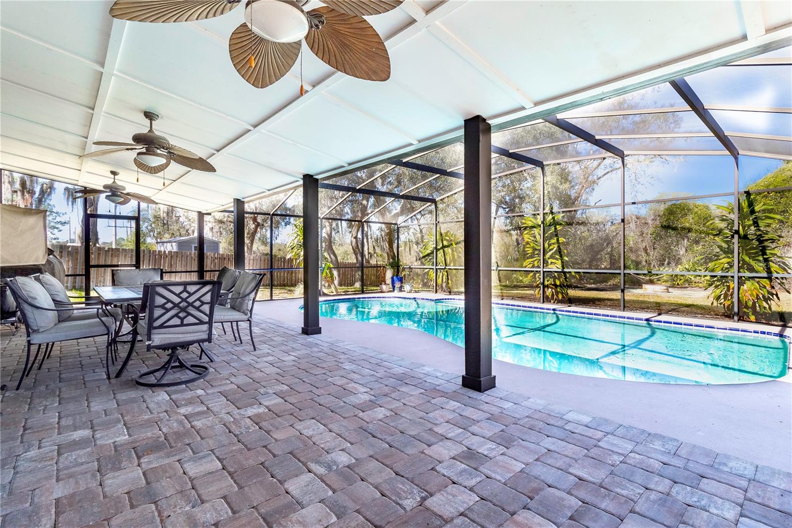 Image 30 of 37 For 2057 Hillview Circle