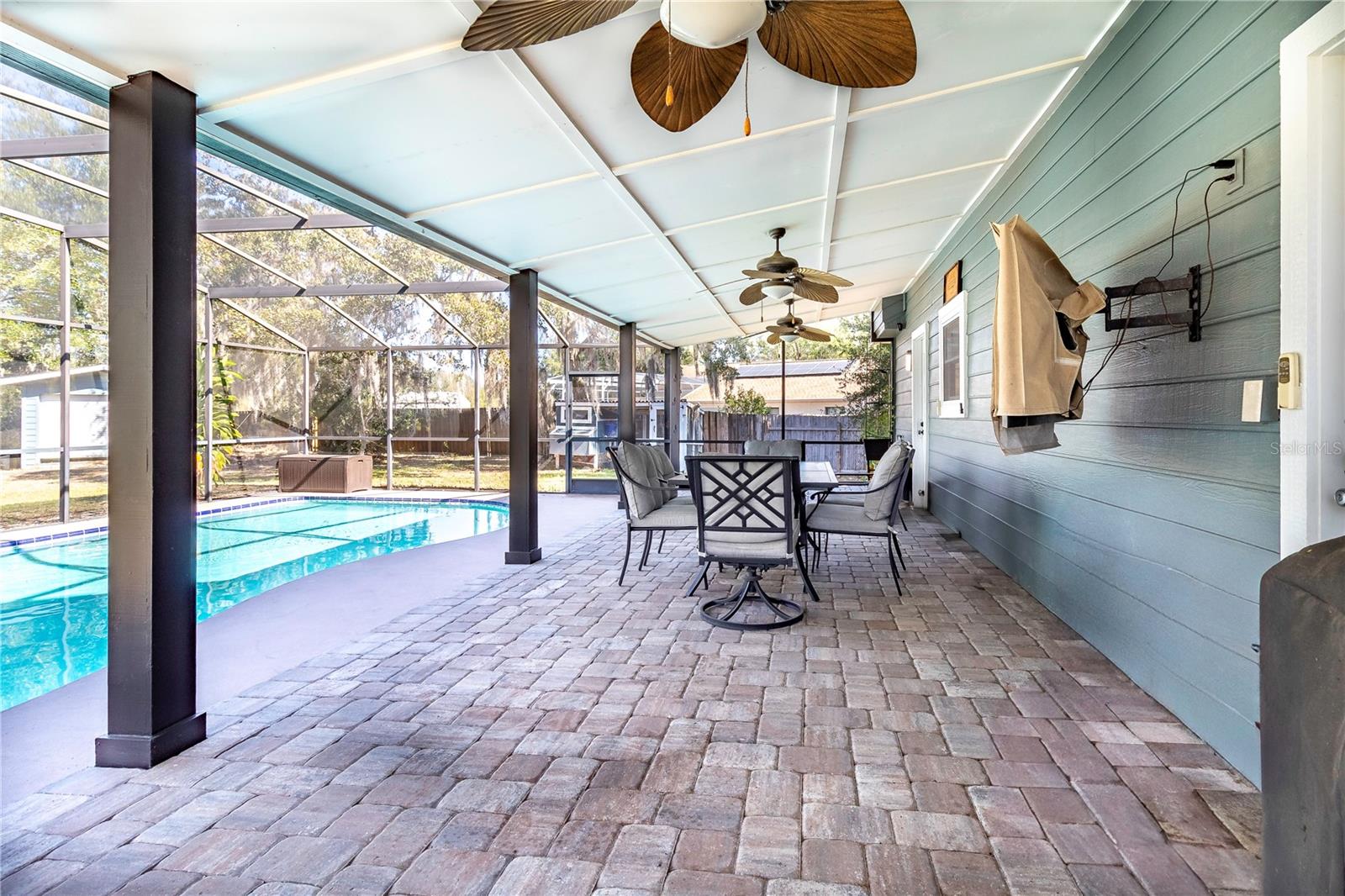 Image 31 of 37 For 2057 Hillview Circle