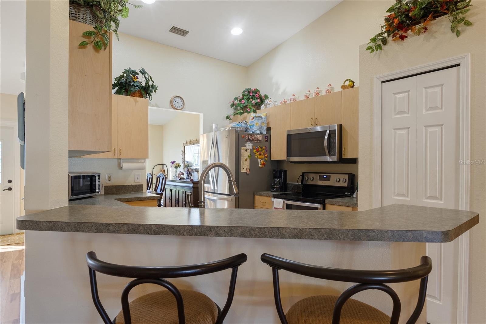 Image 11 of 28 For 723 Pelican Court