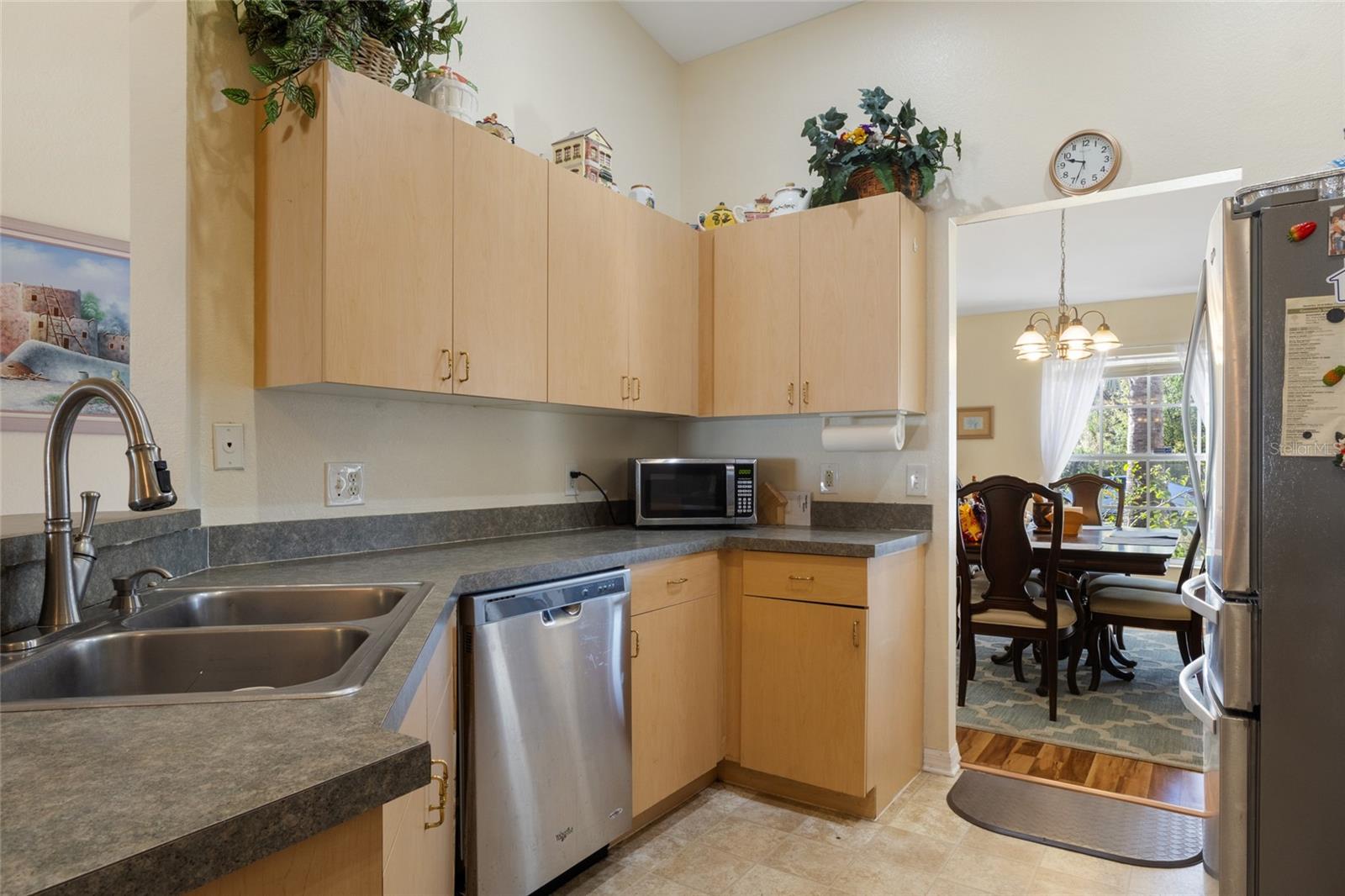 Image 13 of 28 For 723 Pelican Court