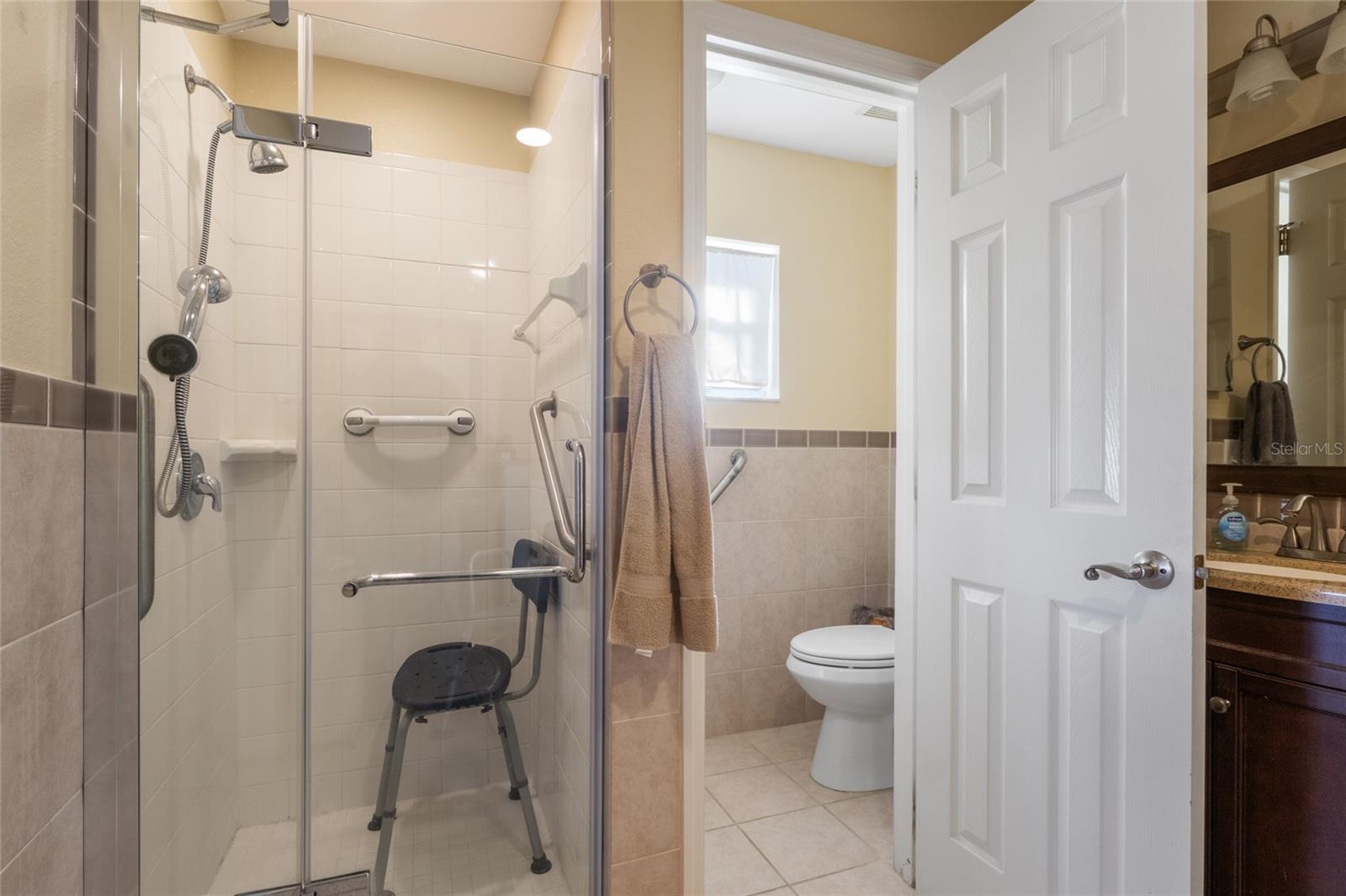 Image 19 of 28 For 723 Pelican Court