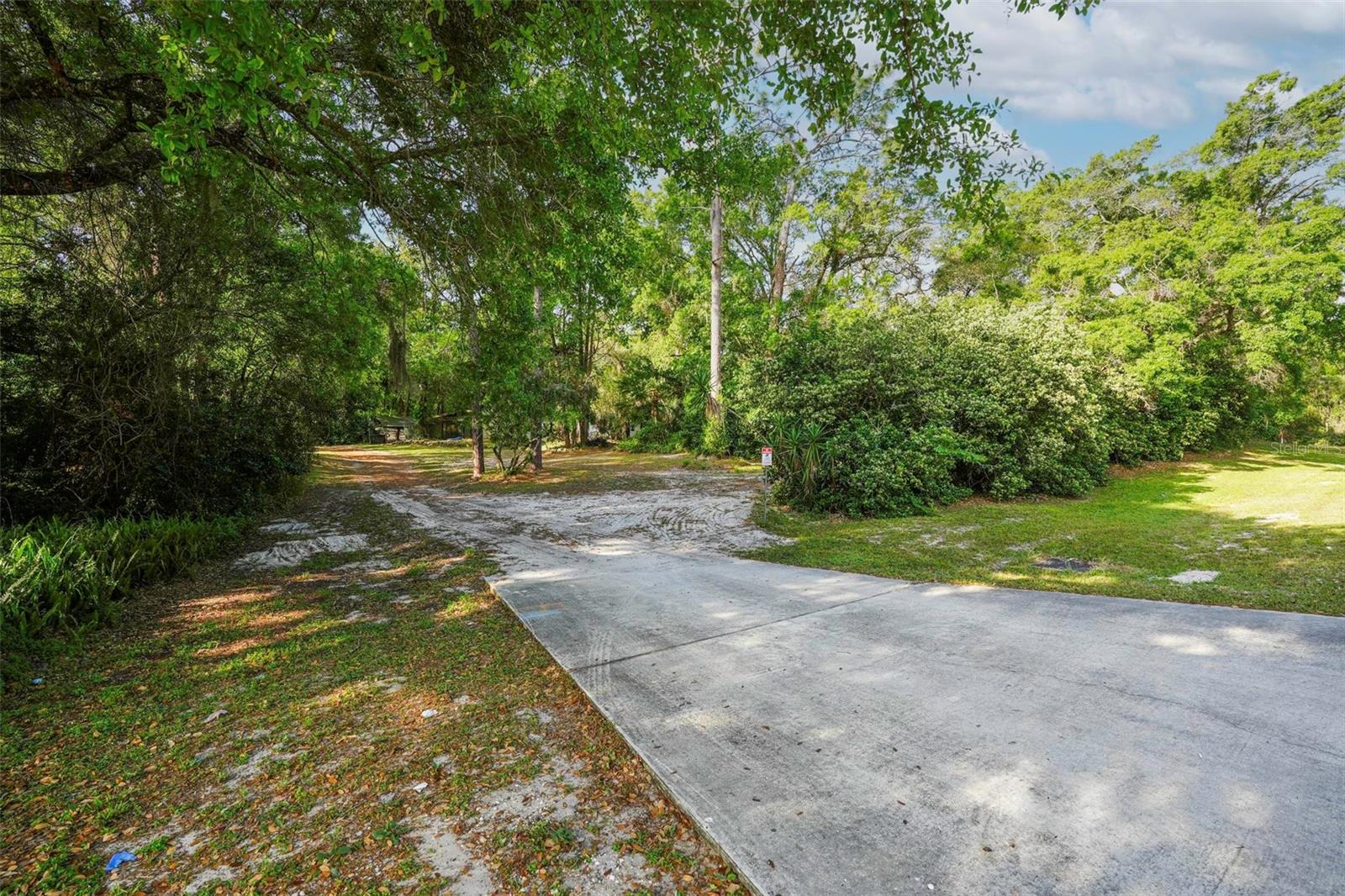 Image 38 of 62 For 26 Kelly Park Road