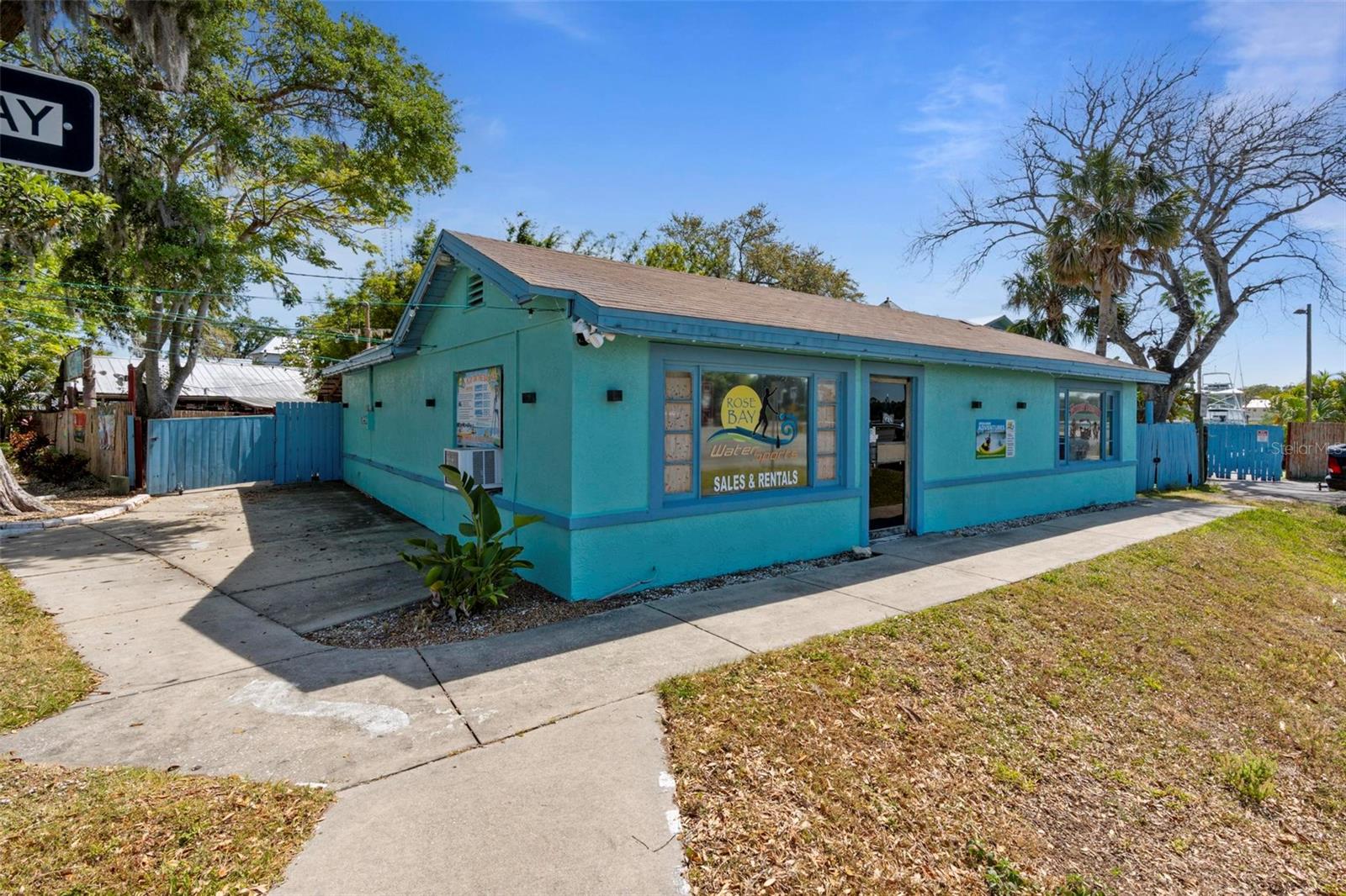 Image 9 of 54 For 5993 Ridgewood Avenue