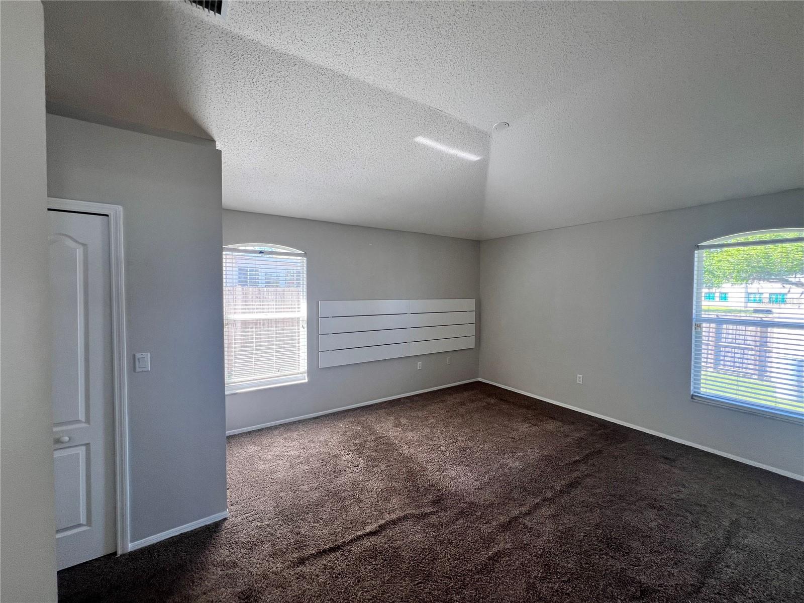 Image 65 of 84 For 418 Henderson Avenue