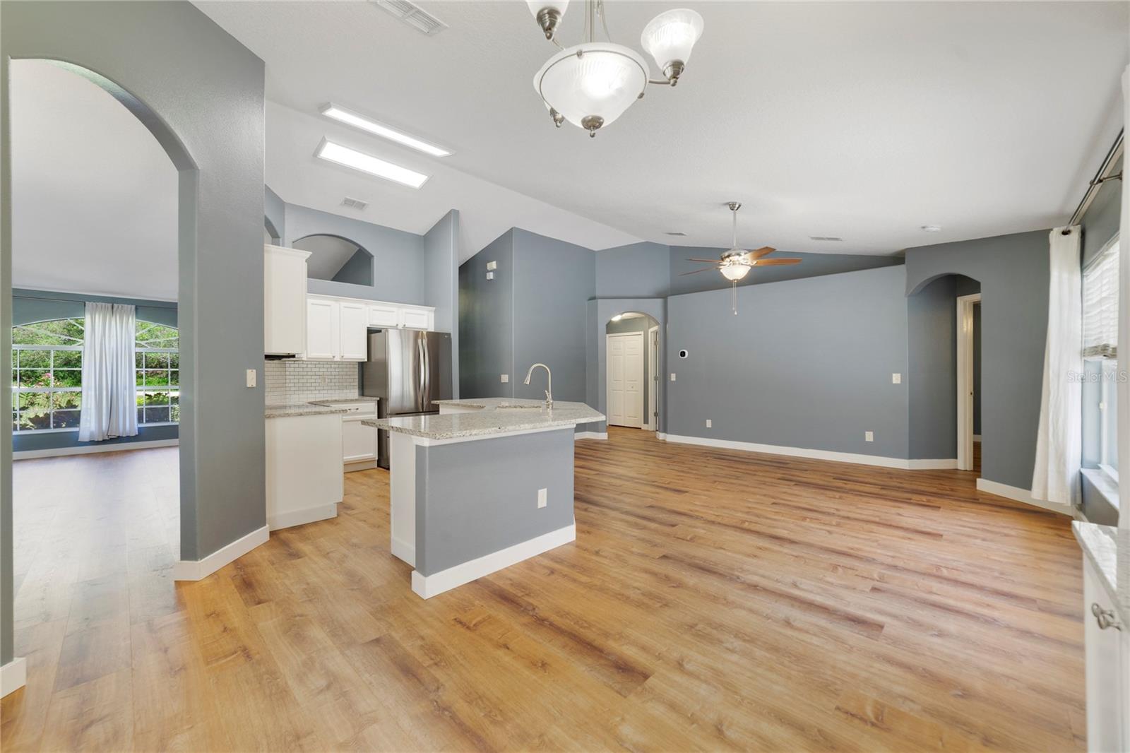 Image 10 of 43 For 3211 Hidden Crest Lane