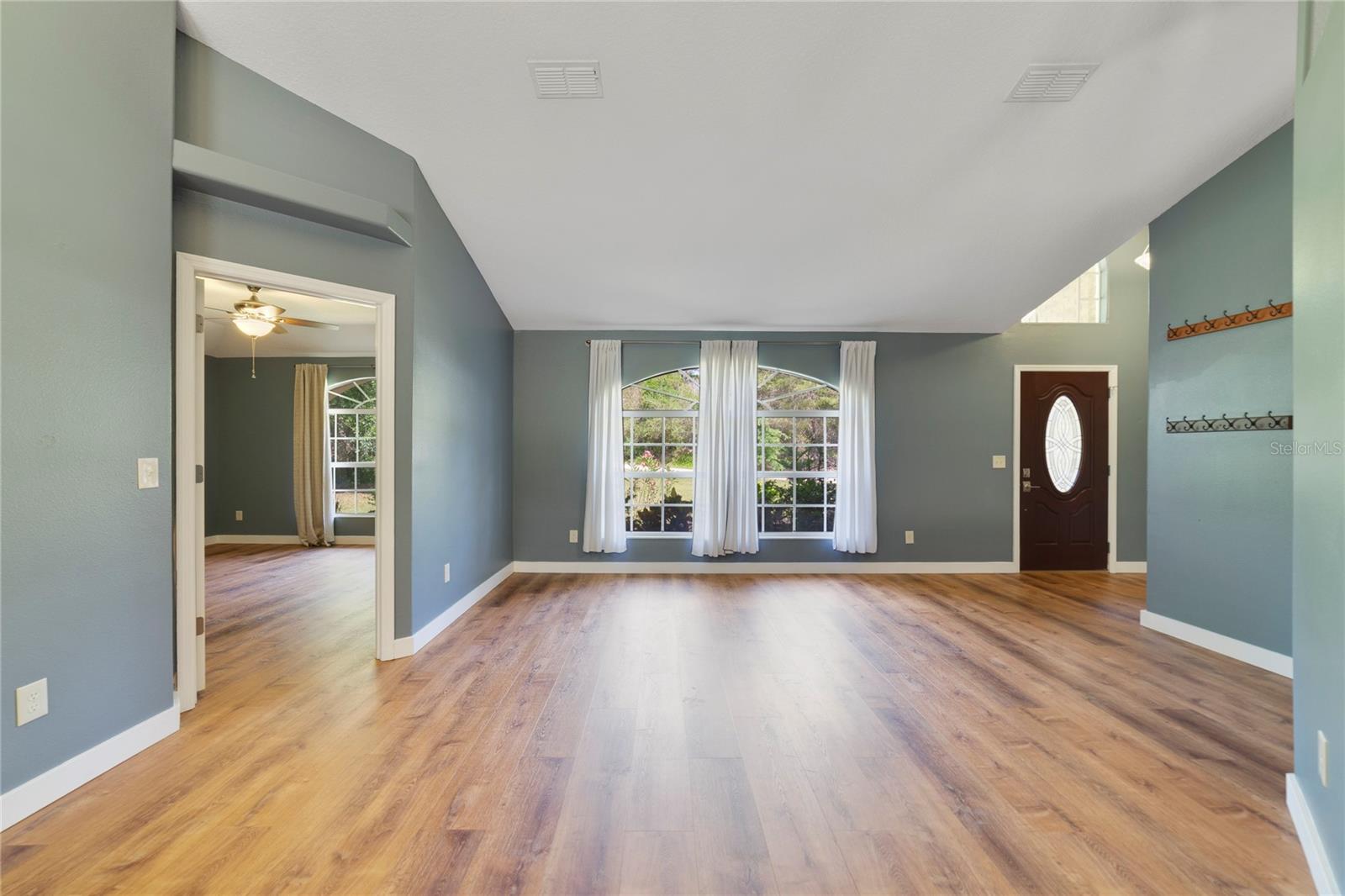 Image 15 of 43 For 3211 Hidden Crest Lane