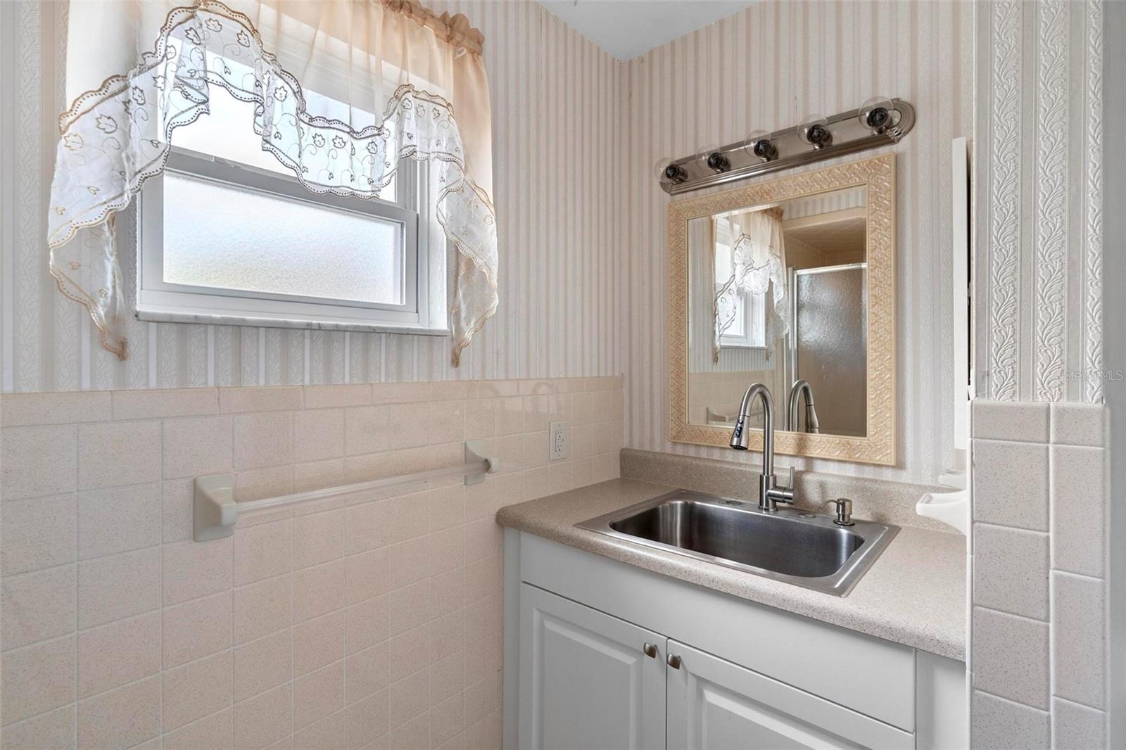 Image 23 of 65 For 3005 Garden Road